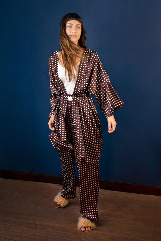 Kimono Chocolate y lunares crema